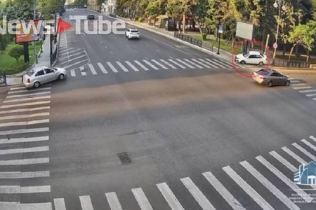 Svetofora əhəmiyyət vermədilər, qəzalar qaçılmaz oldu - ANBAAN GÖRÜNTÜLƏR