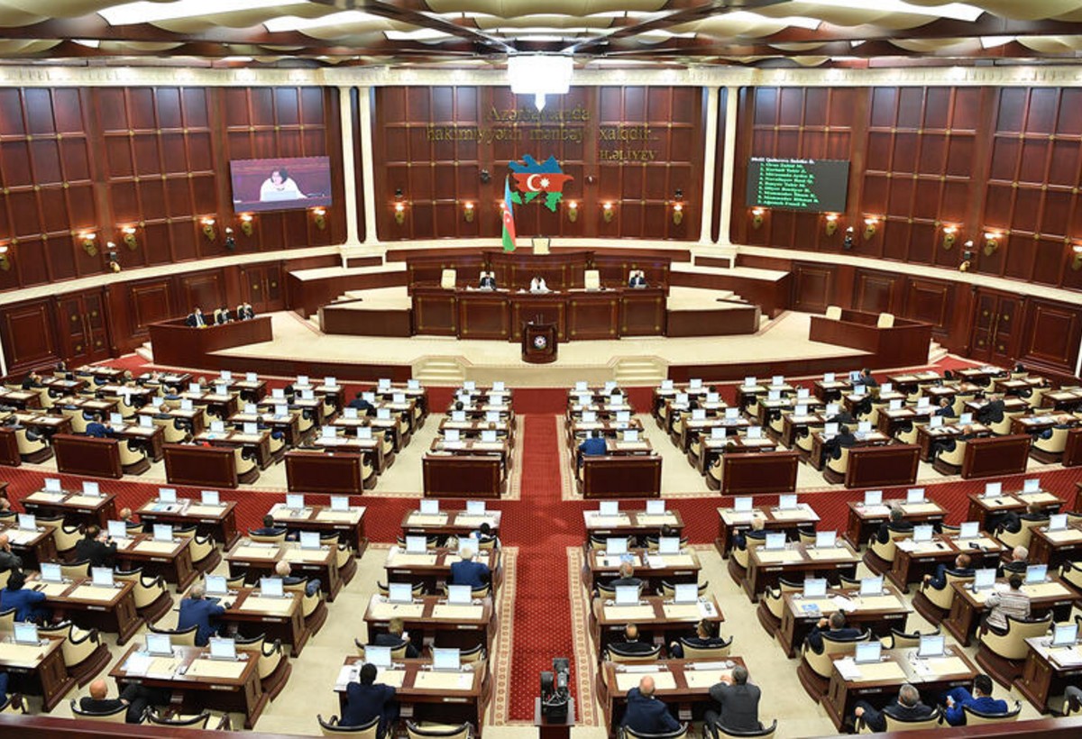 Parlamentin növbəti iclasının vaxtı açıqlandı