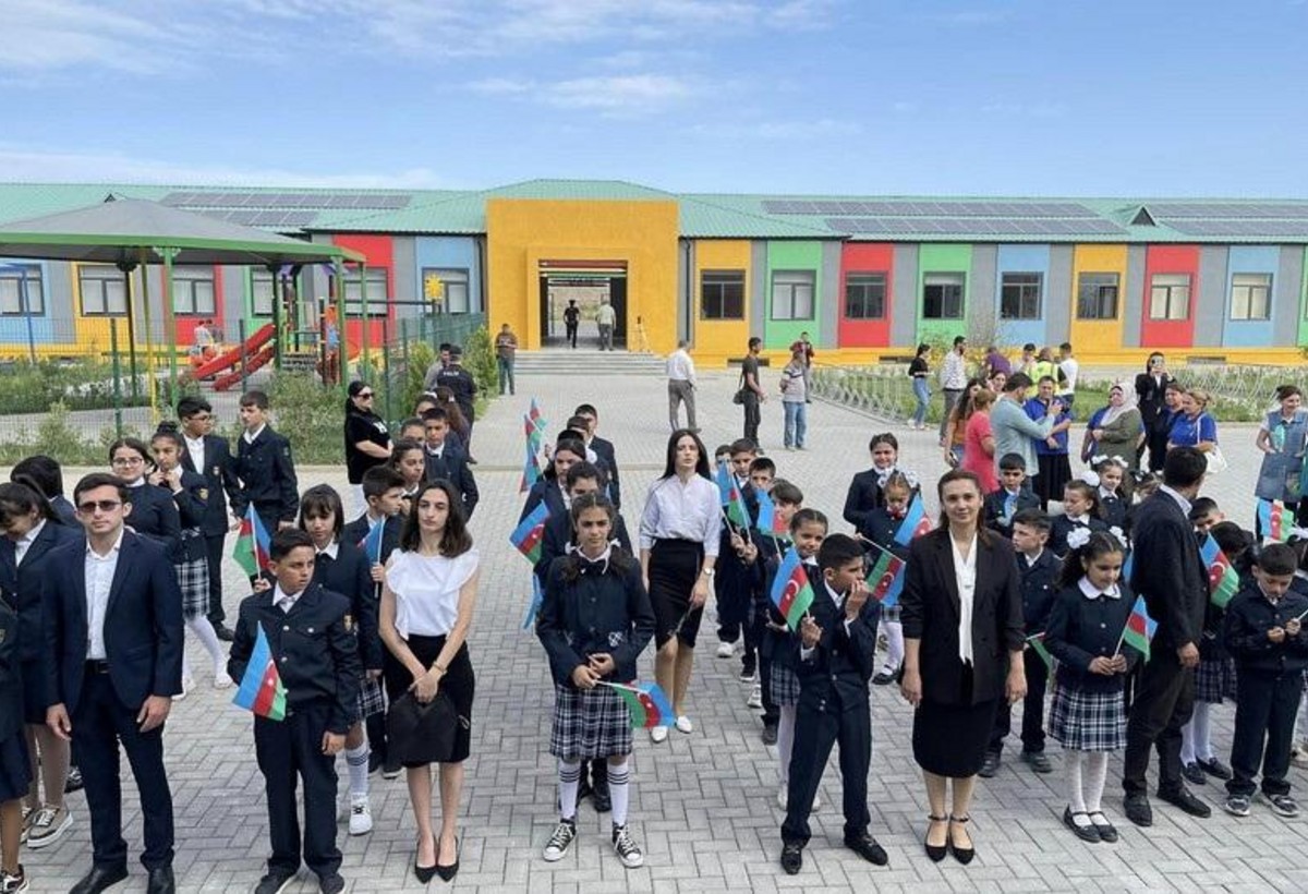 Azad edilən rayonlardakı məktəblərdən 84 nəfər məzun olacaq