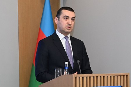 Ayxan Hacızadə: 60-dan çox Azərbaycan vətəndaşı İran sərhədini keçib