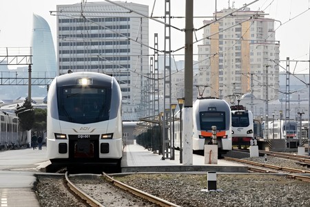 Qatarların qrafikində dəyişiklik edilir
