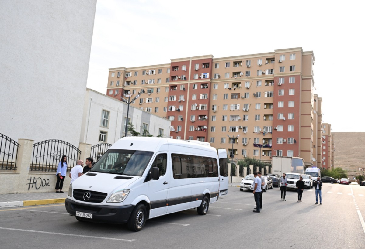 Köç karvanı Kəngərliyə çatıb, açarlar təqdim edilib - YENİLƏNİB