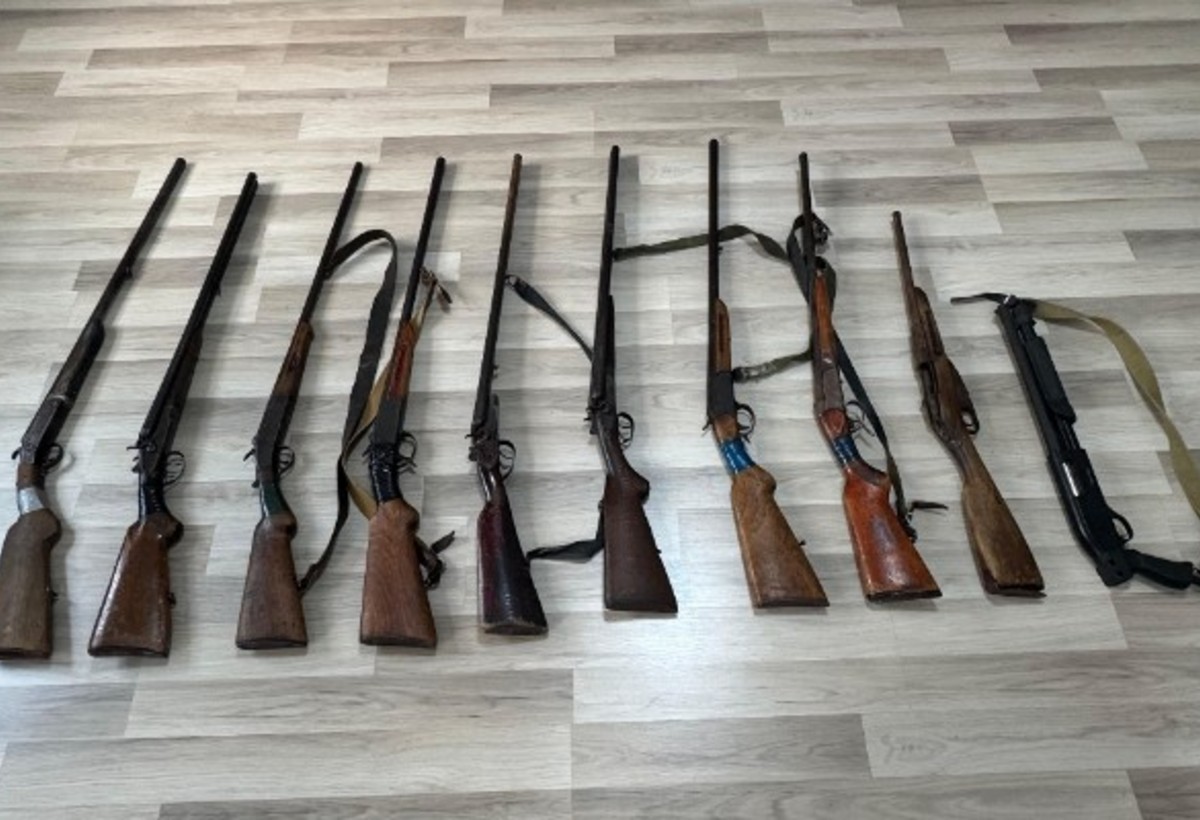 Qobustanda odlu silahlar aşkarlandı