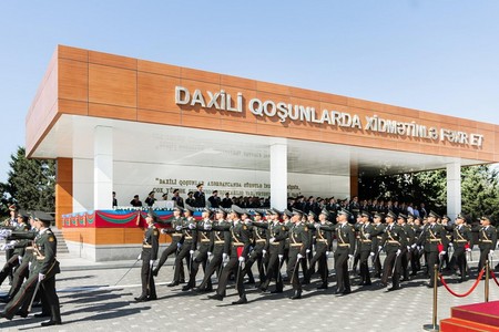DİN-in Hərbi İnstitutunda buraxılış olub