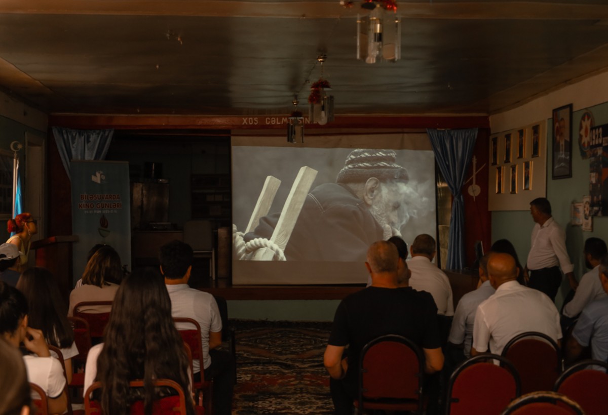Biləsuvarda “Kino Günləri” keçirilib