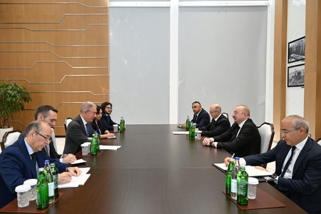 İlham Əliyev Mingəçevirdə İtaliyanın nazirinin başçılıq etdiyi nümayəndə heyətini qəbul edib