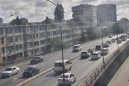 Bakının bəzi yollarında tıxac var - SİYAHI