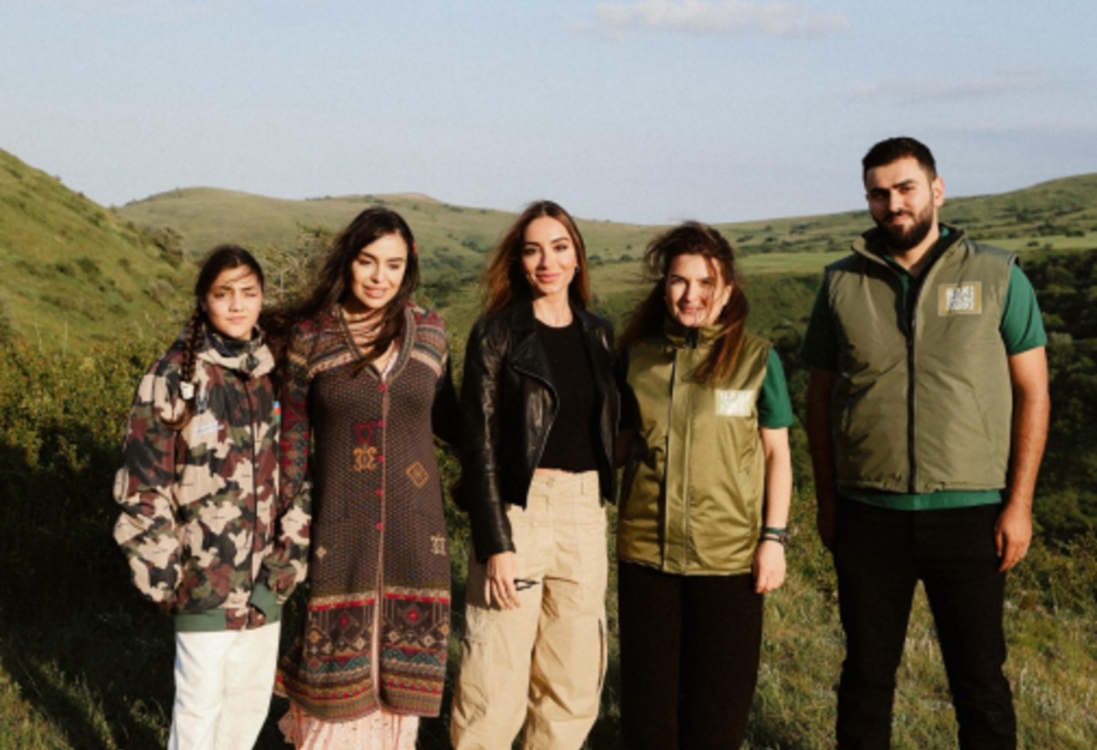 Leyla Əliyeva və Arzu Əliyeva Altıağac Milli Parkında