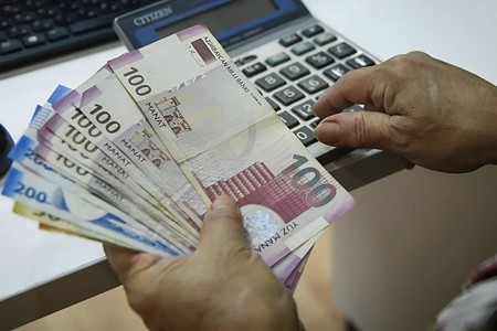 Azərbaycanda kredit faizləri artıb