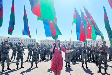 Azərbaycan Ordusunda Silahlı Qüvvələr Günü münasibətilə silsilə tədbirlər keçirilib