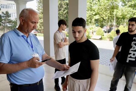 Rezidenturaya qəbul imtahanından 1 nəfər xaric edilib