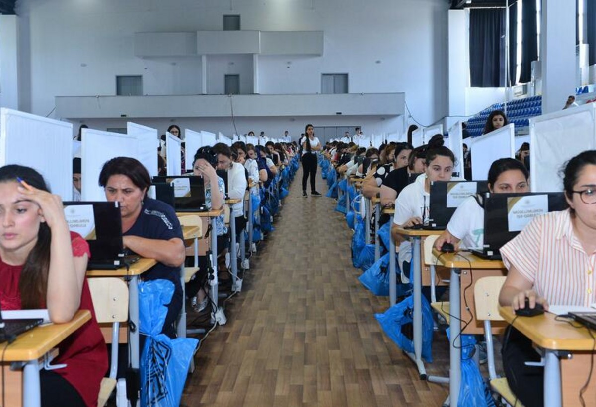 Təkrar sertifikatlaşdırma imtahanında 2006 müəllim keçid balını toplaya bilmədi