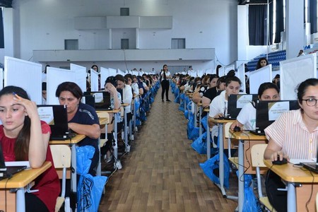 Təkrar sertifikatlaşdırma imtahanında 2006 müəllim keçid balını toplaya bilmədi