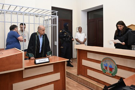 Bakıda saxlanılan Rusiya vətəndaşlarının məhkəməsi keçirilib