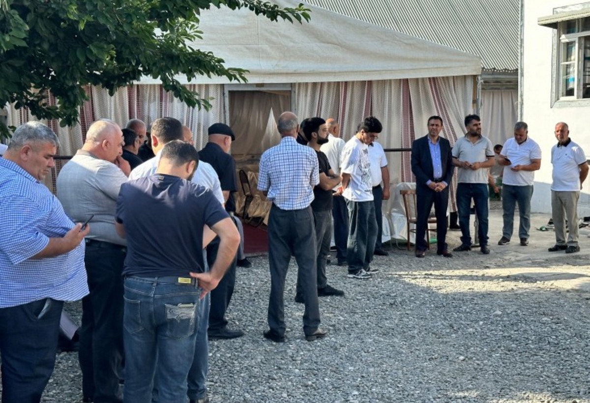 Rusiyada öldürülən qardaşlar dəfn olundular - GÖRÜNTÜLƏR