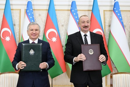 Azərbaycan ilə Özbəkistan arasında imzalanmış sənədlər mübadilə edilib