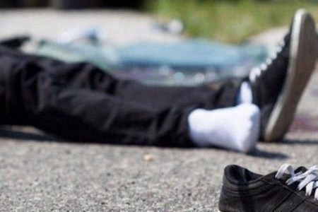 Naxçıvanda məktəb direktoru yük avtomobilinin altında qalaraq ölüb