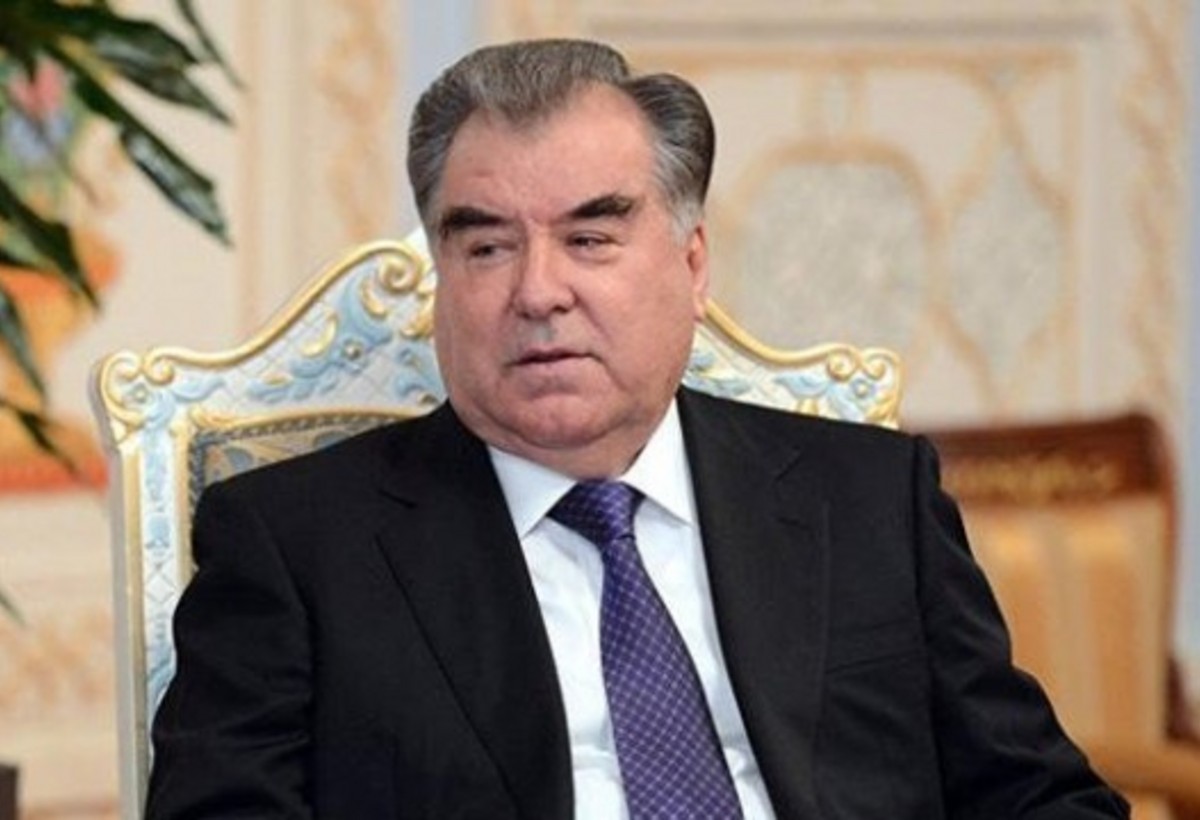 Tacikistan Prezidenti Azərbaycana gəldi