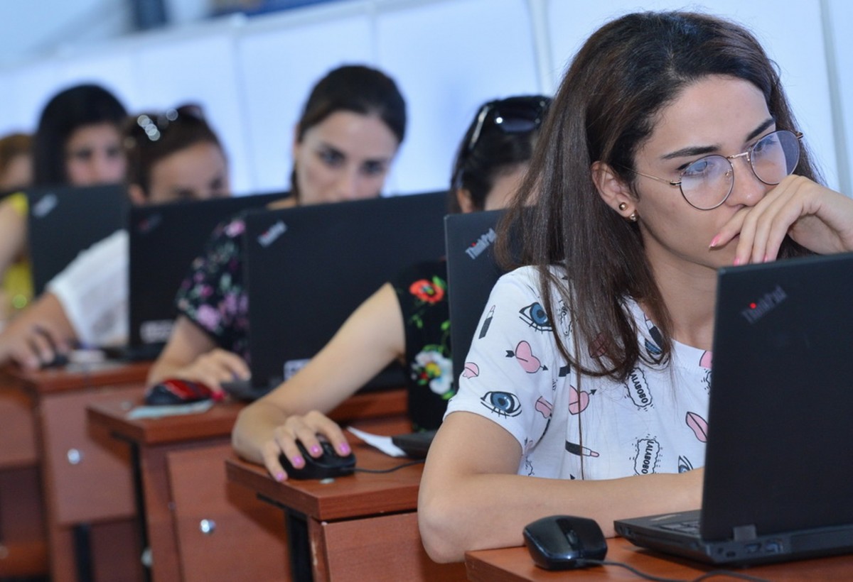 Bu gün üç fənnin MİQ imtahanları keçirilir
