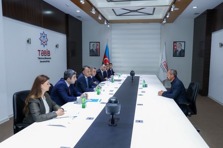 TƏBİB-in icraçı direktoru vətəndaşların müalicəsi ilə maraqlandı