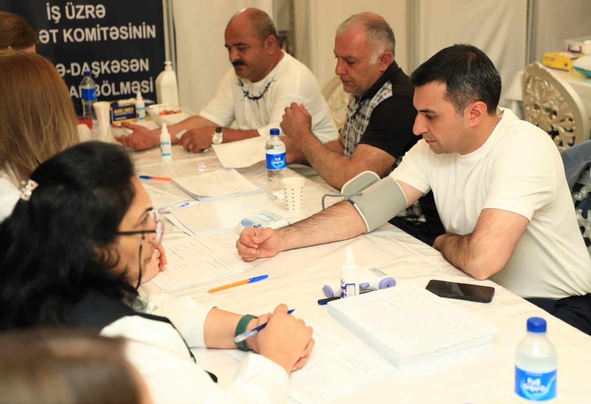 Gəncənin “İmamzadə” kompleksində qanvermə aksiyası - FOTO