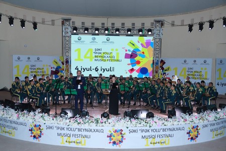 Şəkidə “İpək Yolu” XIV Beynəlxalq Musiqi Festivalı keçirilib