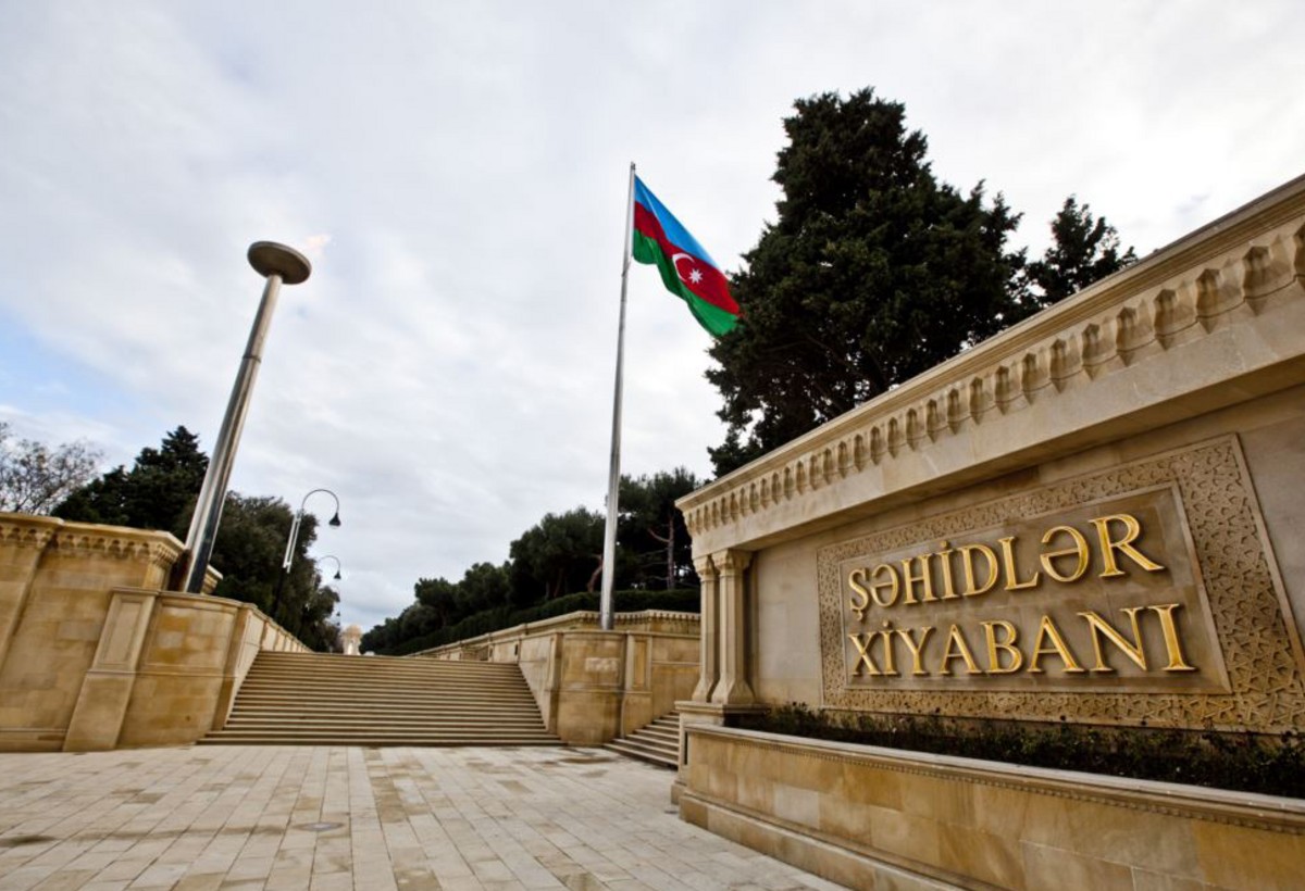 XİN rəhbərliyi Zəfər parkını ziyarət edib - YENİLƏNİB