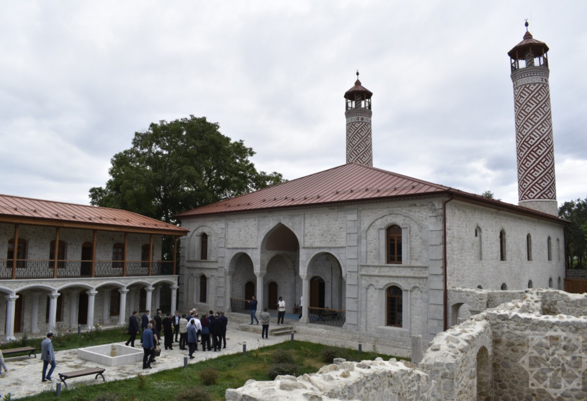 Diplomatik xidmət orqanlarının rəhbərləri Şuşa şəhəri ilə tanış olublar