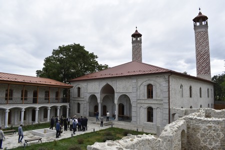 Diplomatik xidmət orqanlarının rəhbərləri Şuşa şəhəri ilə tanış olublar