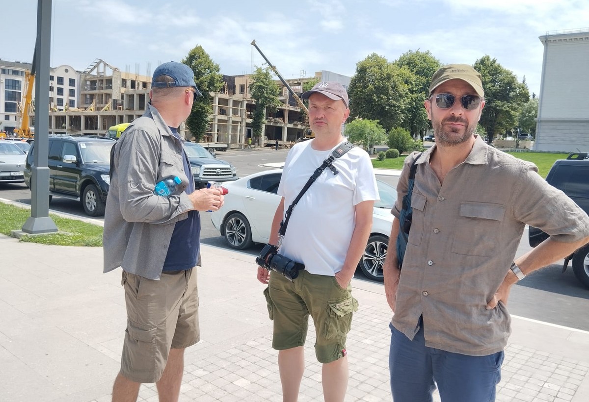 Səyyahlar Xankəndidən Avropa və Kanadaya məktublar göndərdilər - FOTO
