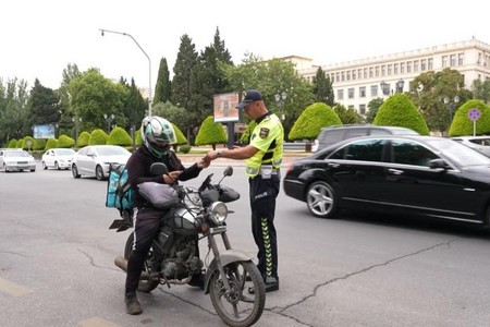 Polisdən moped sürücülərinə XƏBƏRDARLIQ - VİDEO