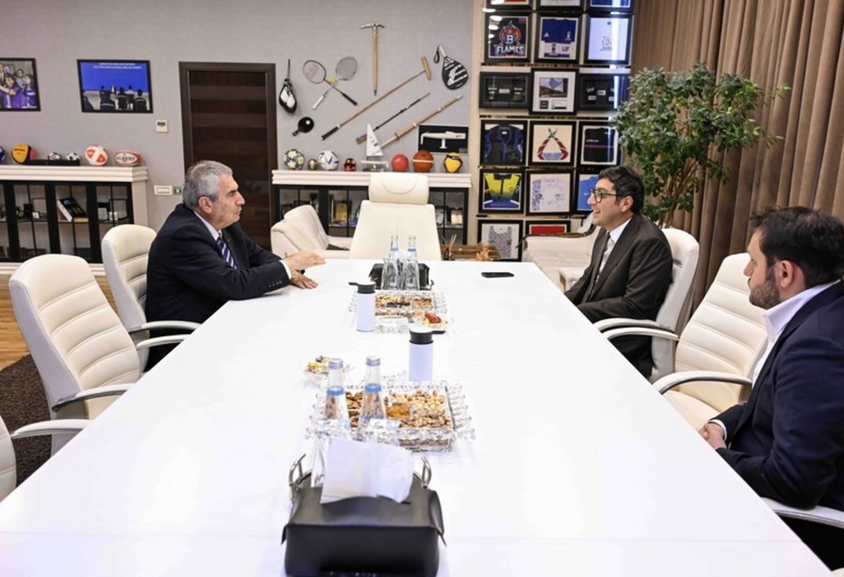 Fərid Qayıbov Beynəlxalq Oxatma Federasiyasının prezidenti ilə görüşüb