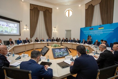 Ukrayna və Azərbaycan qaz tədarükünü müzakirə edib