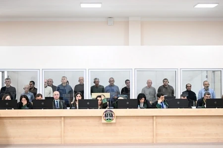 Hərbi cinayətlər törətməkdə təqsirləndirilən erməniəsilli şəxslərin məhkəməsi davam etdirilir
