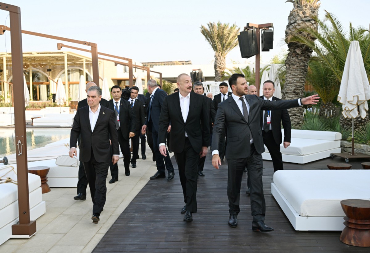Azərbaycan Prezidenti və Türkmənistan Xalq Məsləhətinin sədri Sea Breezedə olublar