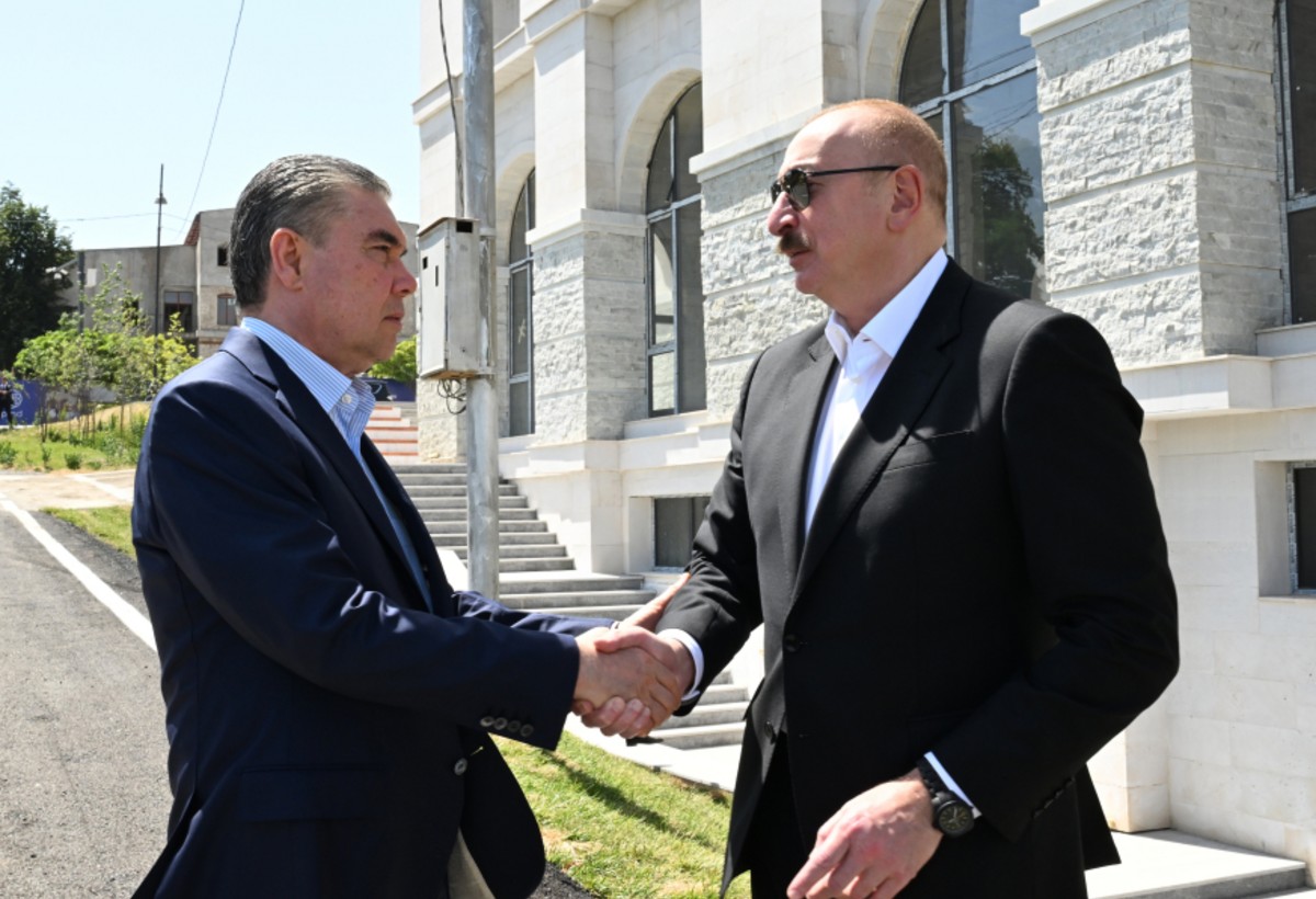 Prezident İlham Əliyev və Qurbanqulu Berdiməhəmmədov Şuşada birgə nahar ediblər