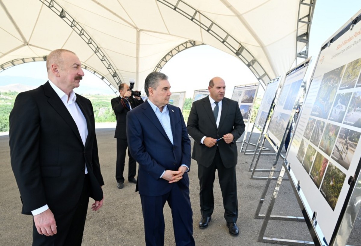 Liderlər Füzuli şəhərinin dağıdılmış yerlərinə baxıblar - FOTOLAR