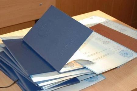 UNEC-in Dərbənd filialının məzunlarına diplomların verilməsinə başlanıldı