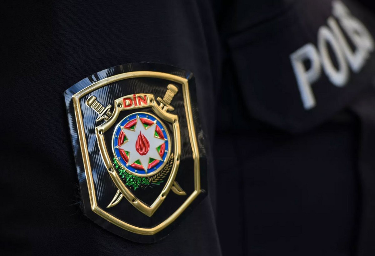 Gəncədə müqavimət göstərmək istəyən şəxsi polis yaralayıb