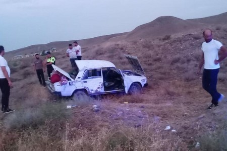 Goranboyda yol qəzasında iki nəfər xəsarət alıb