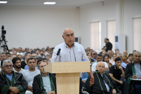 Yaralanmış, mülklərini itirmiş, əsirlikdə və girovluqda olmuş zərərçəkmiş şəxslər məhkəmədə ifadə veriblər