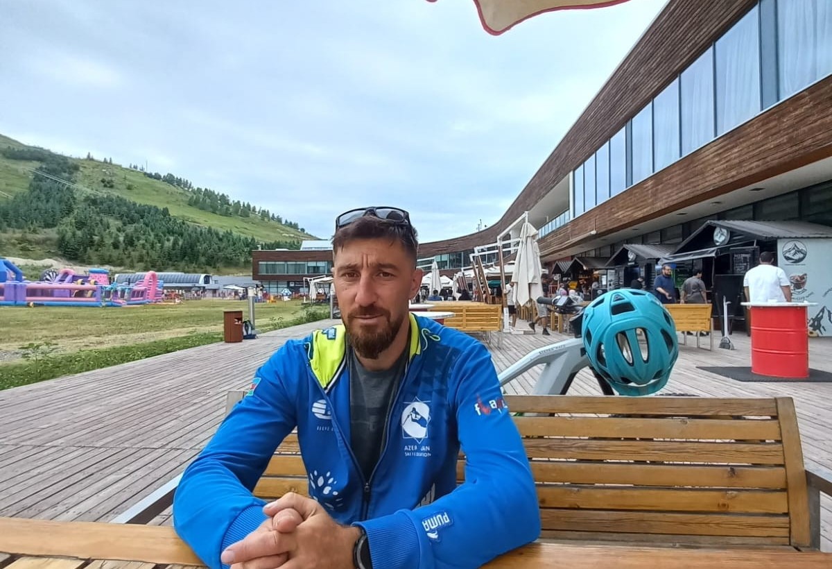 Kənddə kələ-kötür yollarda velosiped dərsləri: İstərdim ki, bu idman növü başqa bölgələrdə də inkişaf etsin - MÜSAHİBƏ