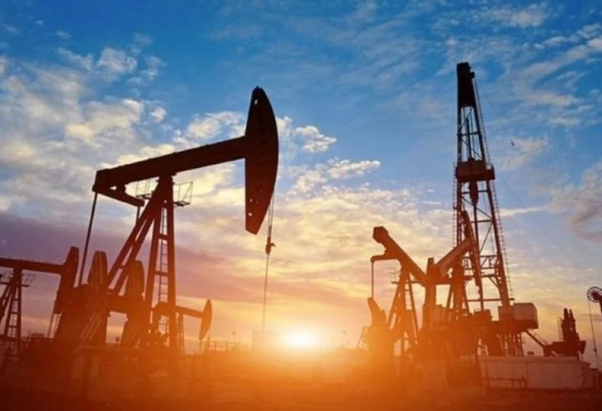 Azərbaycan nefti 2 dollardan çox BAHALAŞDI