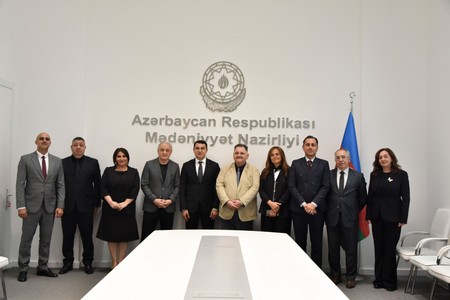 Mədəniyyət Nazirliyində Fəxrəddin Manafovla görüş keçirilib