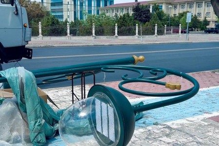 Naxçıvanda yeni işıq dirəkləri quraşdırılır