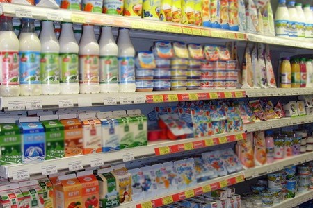 Oba Marketdə yenə vaxtı keçmiş məhsul aşkarlandı - FOTO