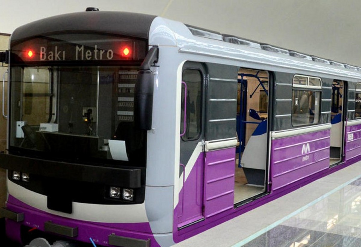 Gəlinimi xəstəxanaya yoxlanışa aparırdım. Birdən metroda... - YENİLƏNİB
