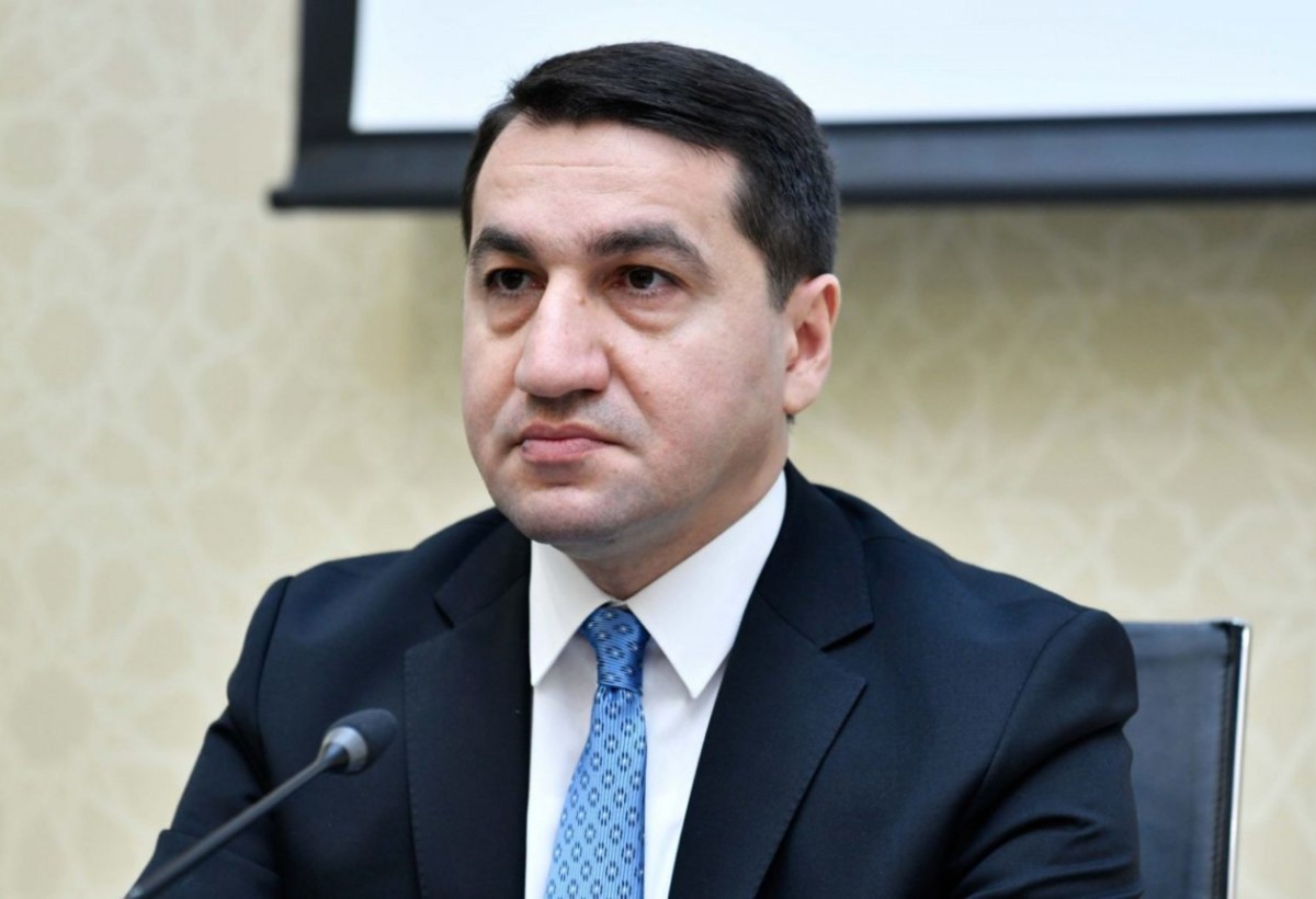 Hikmət Hacıyev: Prezident İlham Əliyev müharibədə qalib gəldiyi kimi sülhü də qazandı