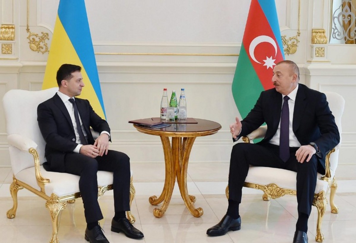 Azərbaycan və Ukrayna SOCAR-ın neft anbarına olunan hücumları pisləyiblər