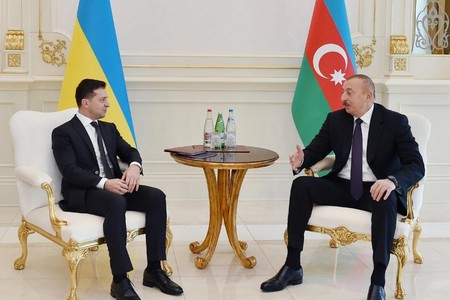 Azərbaycan və Ukrayna SOCAR-ın neft anbarına olunan hücumları pisləyiblər